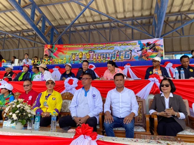 เปิดพิธีการจัดการแข่งขันกีฬา-กรีฑา นักเรียนและประชาชน อำเภอบางขัน ประจำปี ๒๕๖๖